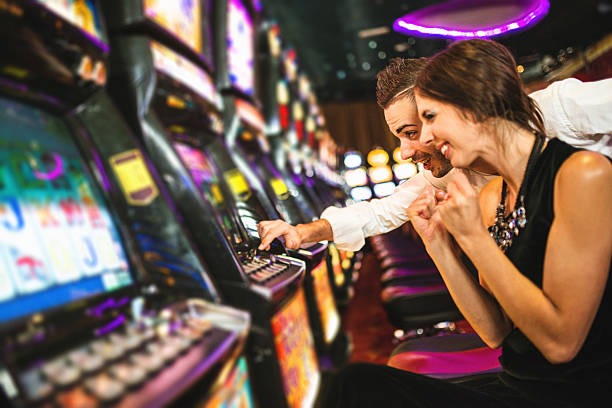 akasa slot app showing live dealer blackjack table with real dealer